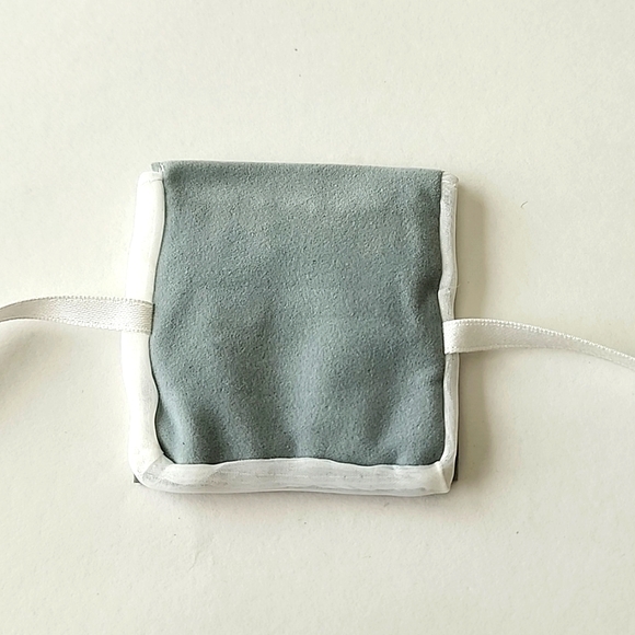 Dior Jewelry Pouch - Picture 2 of 6